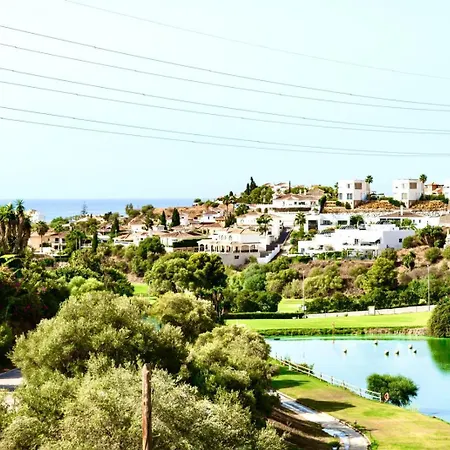 Apartamento Mijas Golf Retreat With Private Garden, Ideal For Golf Lovers