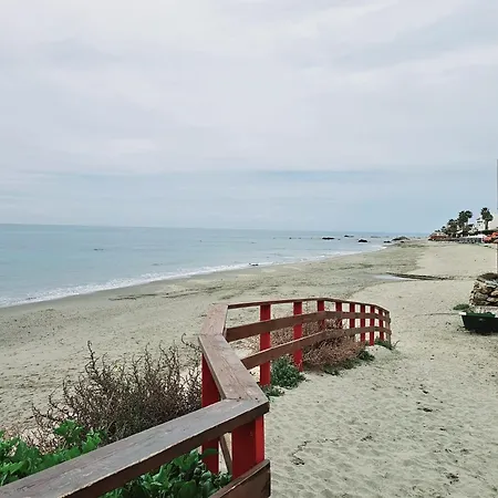 Apartamento Mijas Golf Retreat With Private Garden, Ideal For Golf Lovers